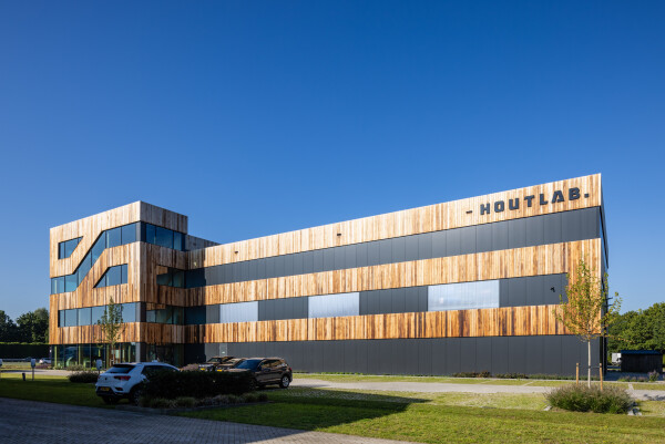 Houtlab Nieuwkuijk gevel